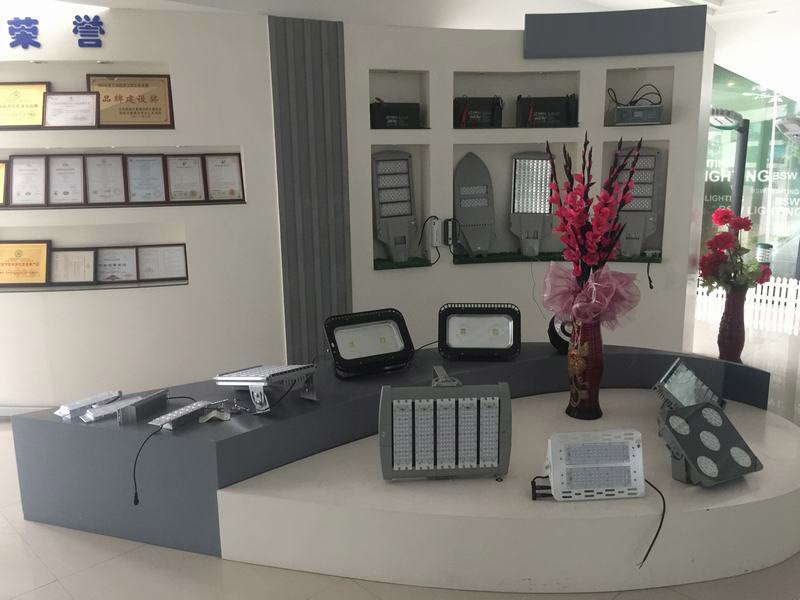 �ƾ�չ����